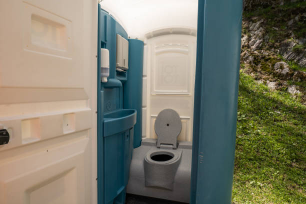 Portable Toilet Options We Offer in Audubon Park, KY